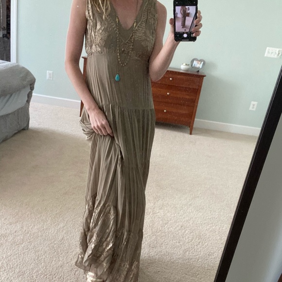 Komarov Maxi Dress - Picture 12 of 12